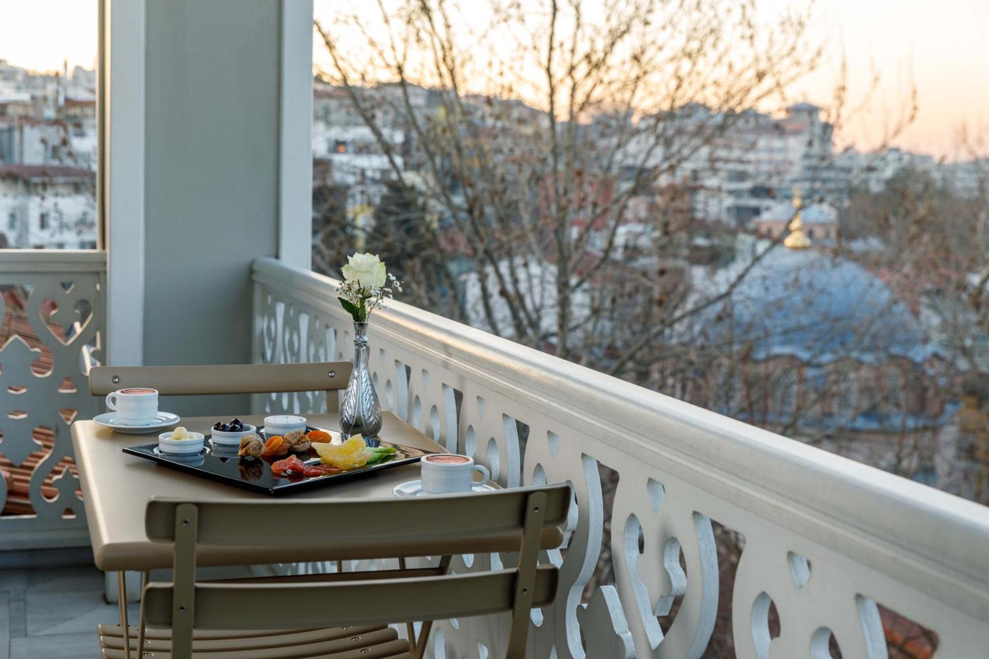 Hagia Sofia Mansions Istanbul, Curio Collection By Hilton Hotel Exterior photo